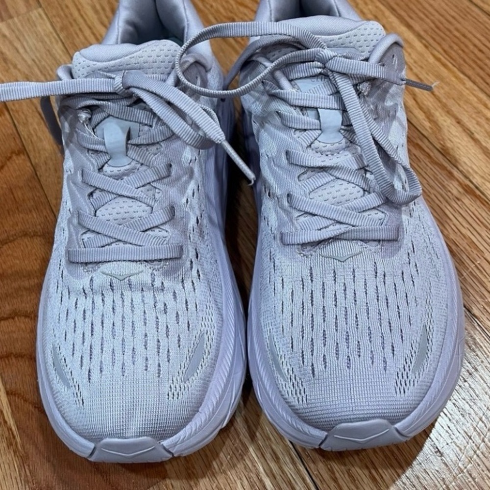 Athletic Running Shoe Women’s